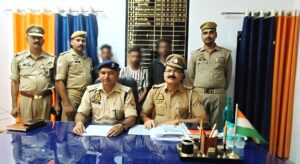 पुलिस द्वारा मोबाइल चोरी एवं चोरी की मोबाइलों की बिक्री करने वाले दुकानदार सहित 02 अभियुक्त गिरफ्तार, कब्जे से चोरी की 05 मोबाइल बरामद