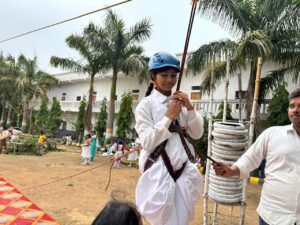 एन डी कान्वेंट स्कूल में रोमांच और उत्साह के साथ संपन्न हुआ दो दिवसीय समर कैंप एडवेंचर